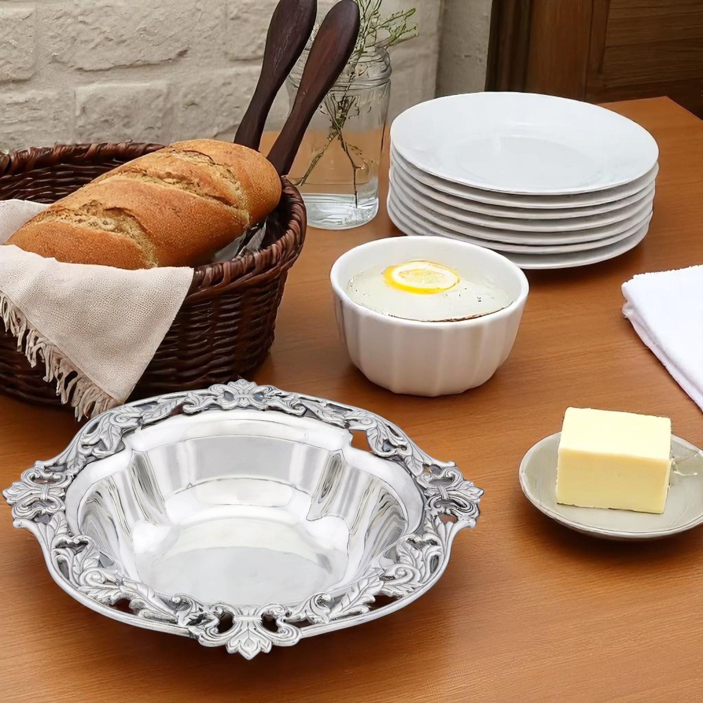 Acanthus Serving Bowl