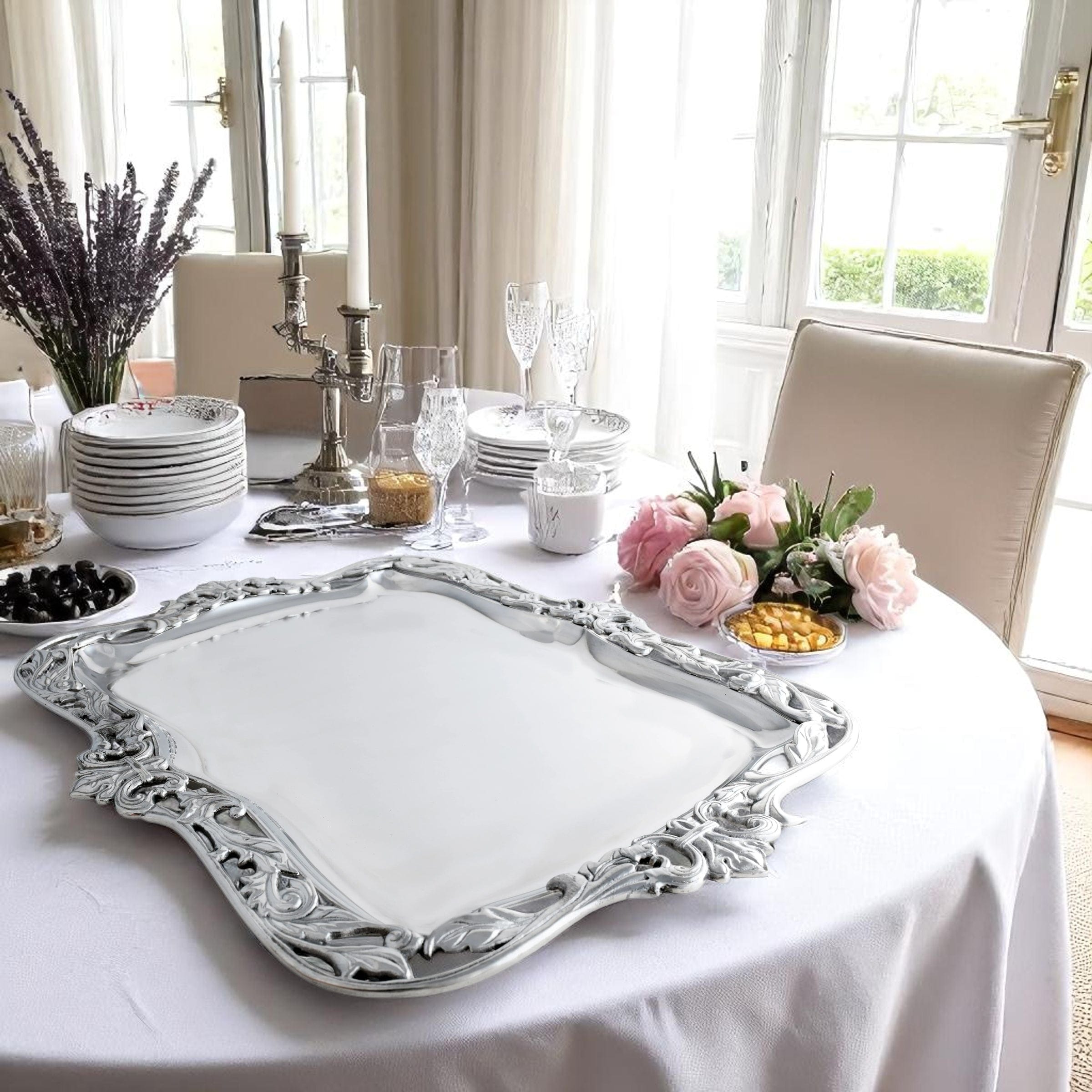 Fleur-De-Lis Acanthus Platter