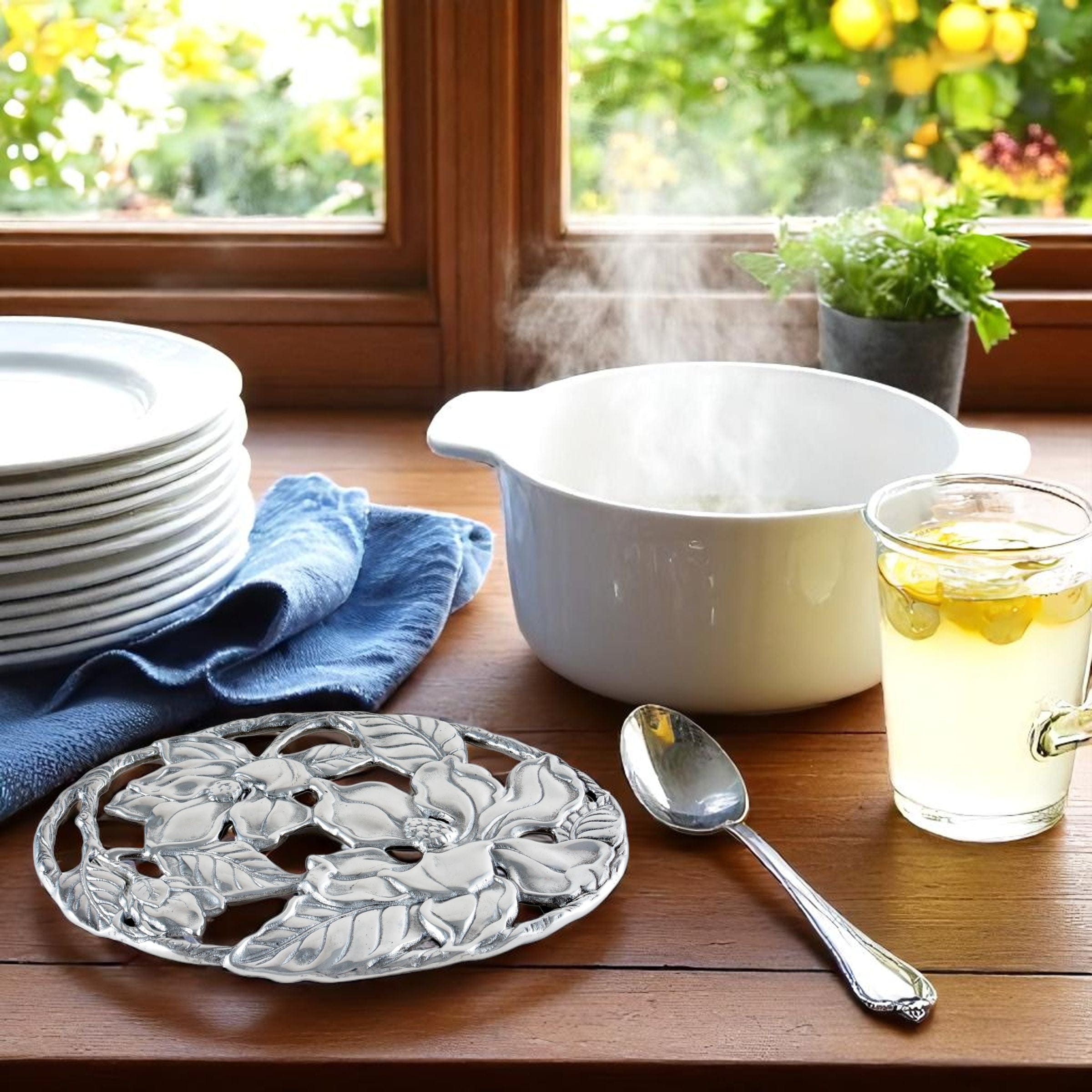 Magnolia Trivet