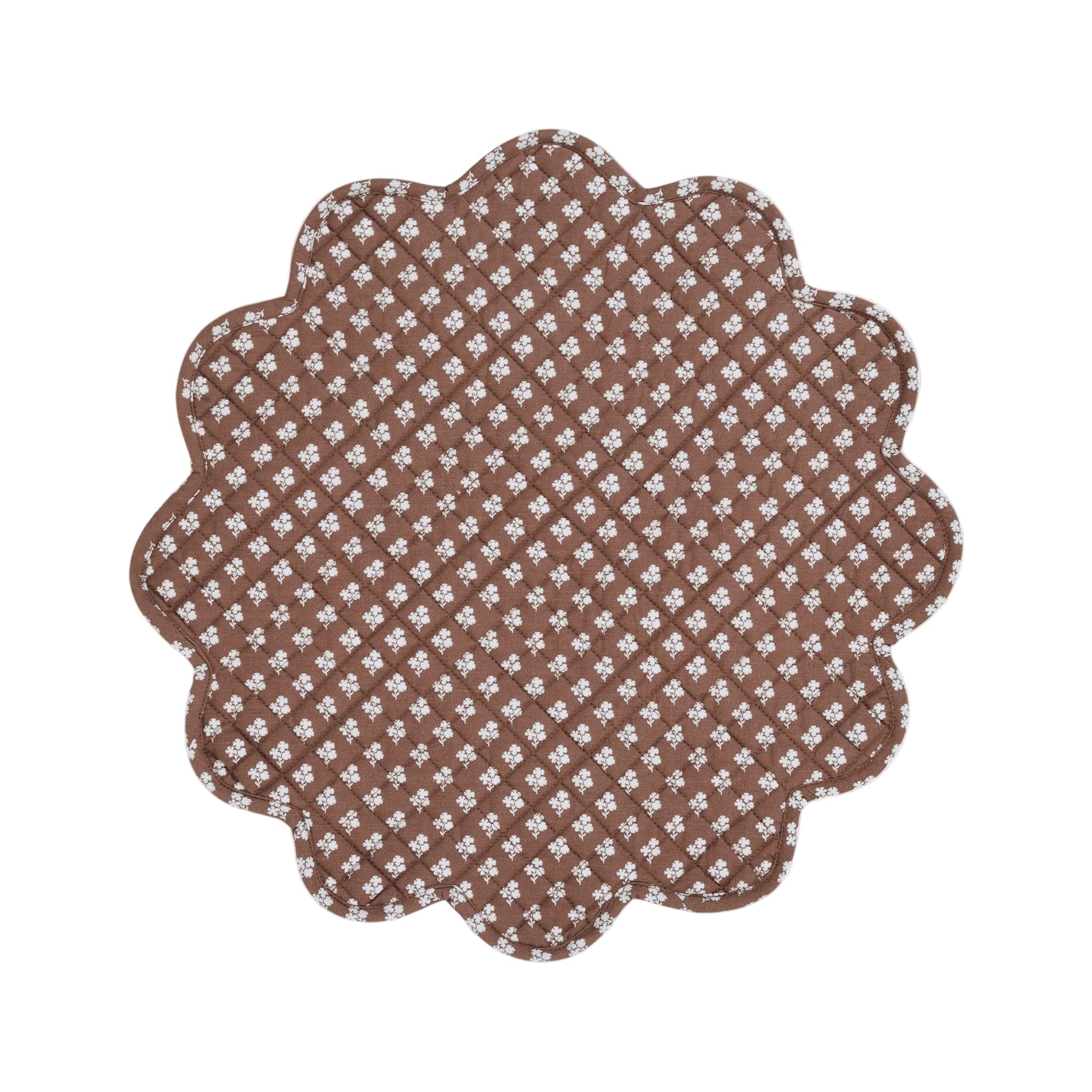 Constance Chocolate Wavy Quilted Placemat