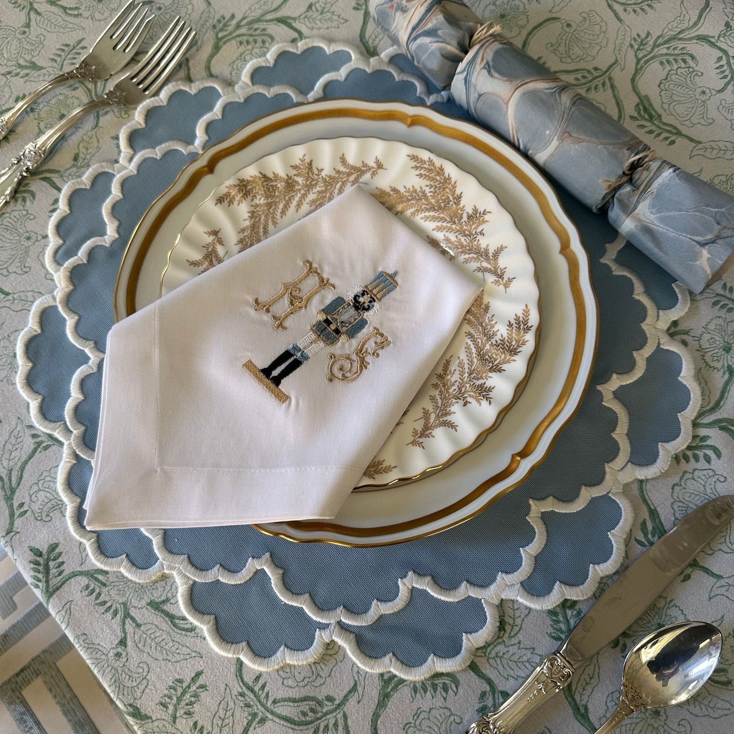 CRESSIDA SCALLOPED BLUE FABRIC PLACEMAT