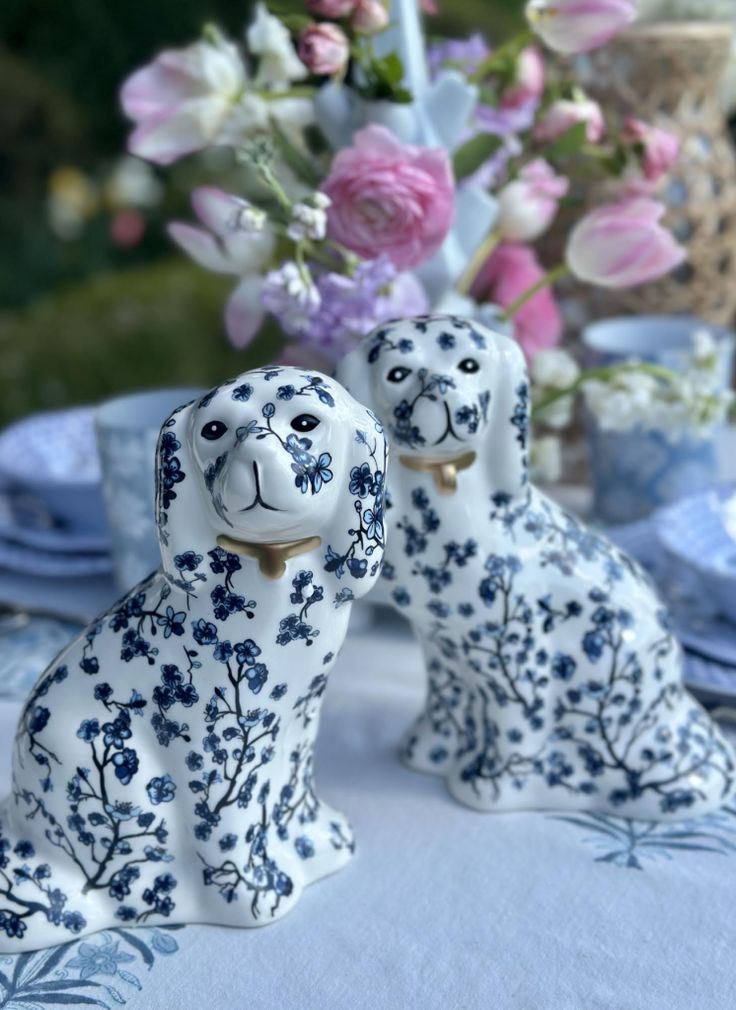 The Enchanted Home Staffordshire Dogs - Thumbnail 5