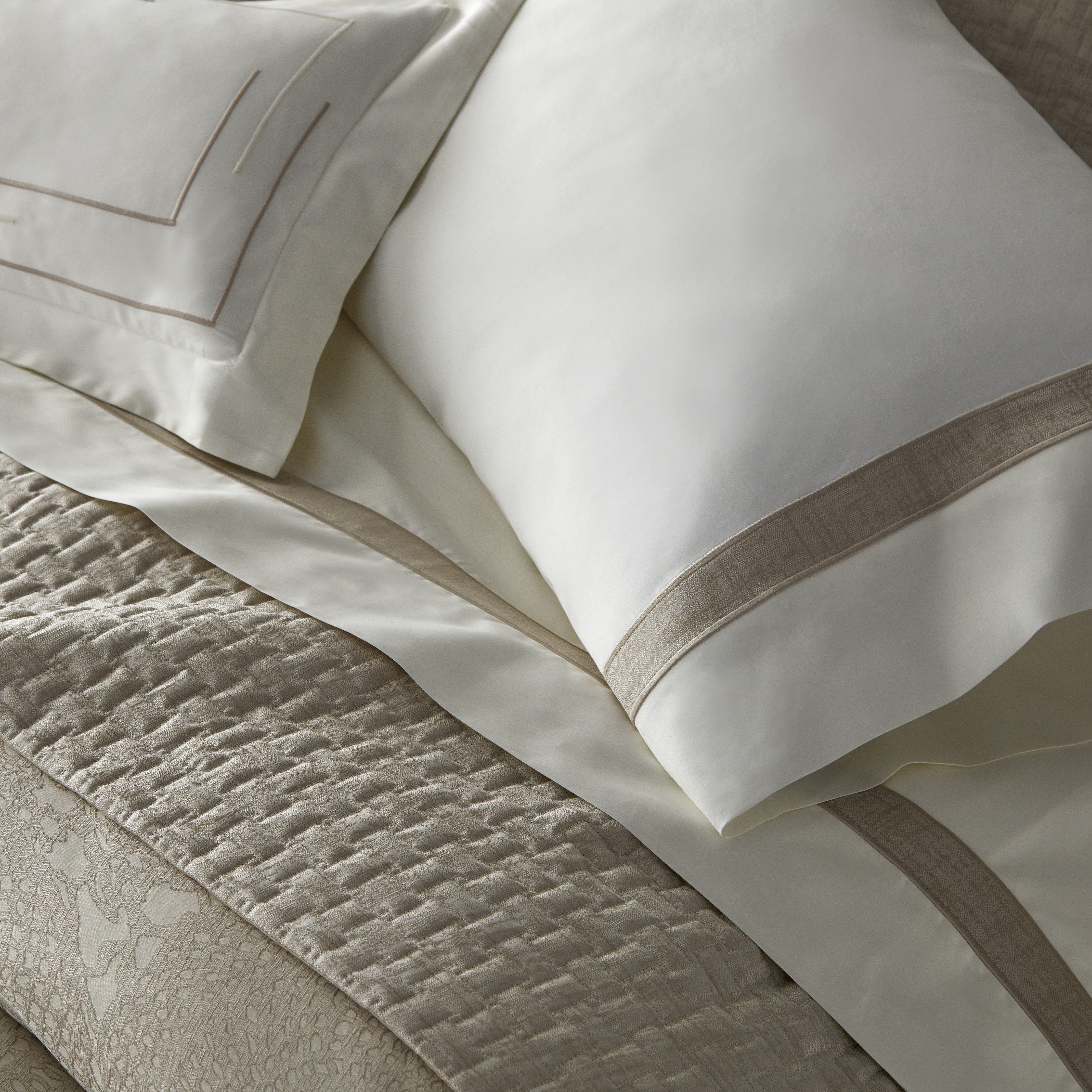 Fiona Pair of Pillowcases