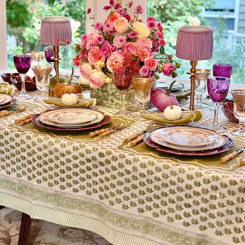 ELARA GREEN RECTANGLE FABRIC PLACEMAT & NAPKIN SET