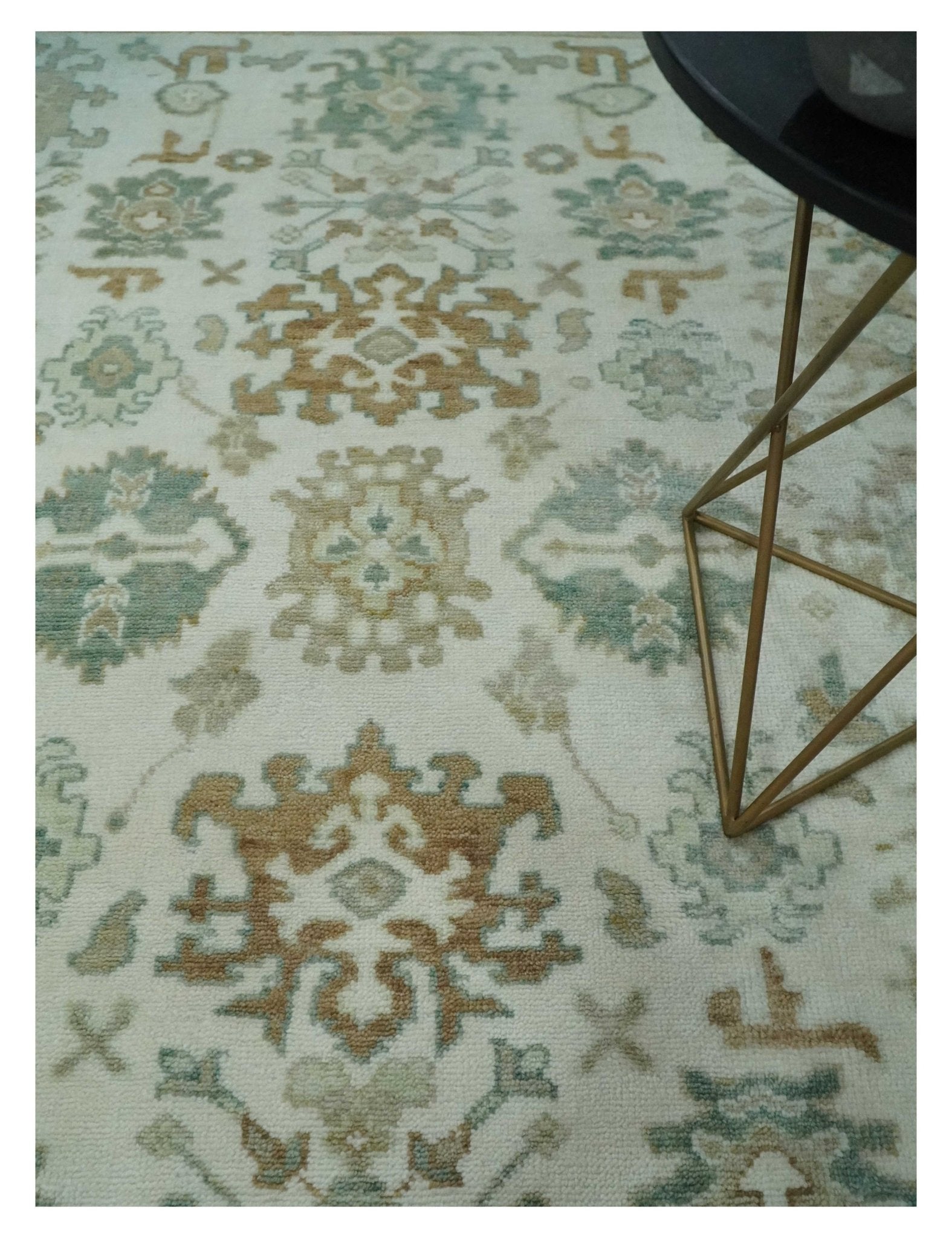 Hand Knotted Ivory and Silver 8x10 Traditional Oushak Wool Area Rug