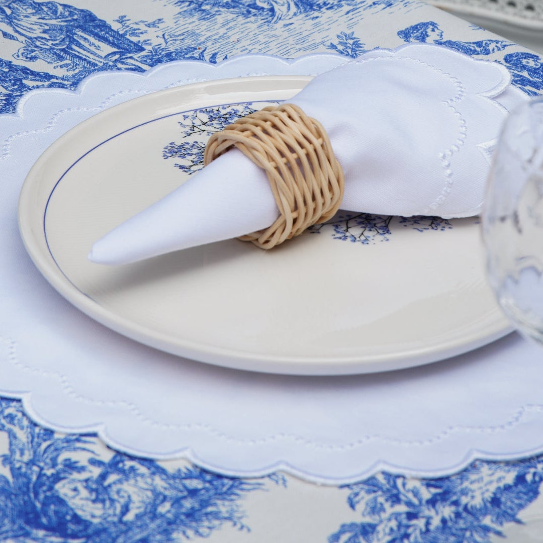 LILY WHITE ROUND FABRIC PLACEMAT & NAPKIN SET