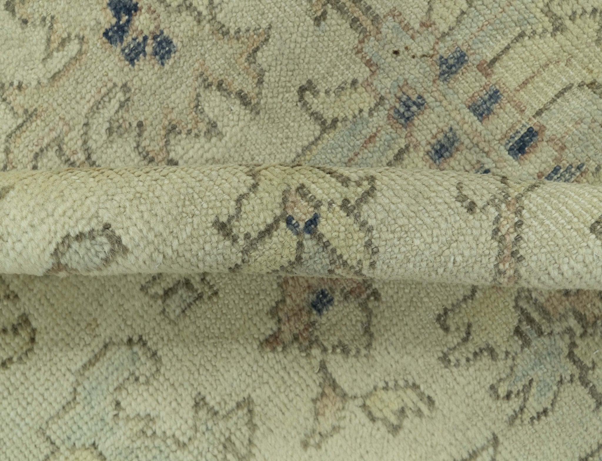 Heriz Traditional Design Beige And Blue 5.6x8 Hand Knotted Wool Area Rug