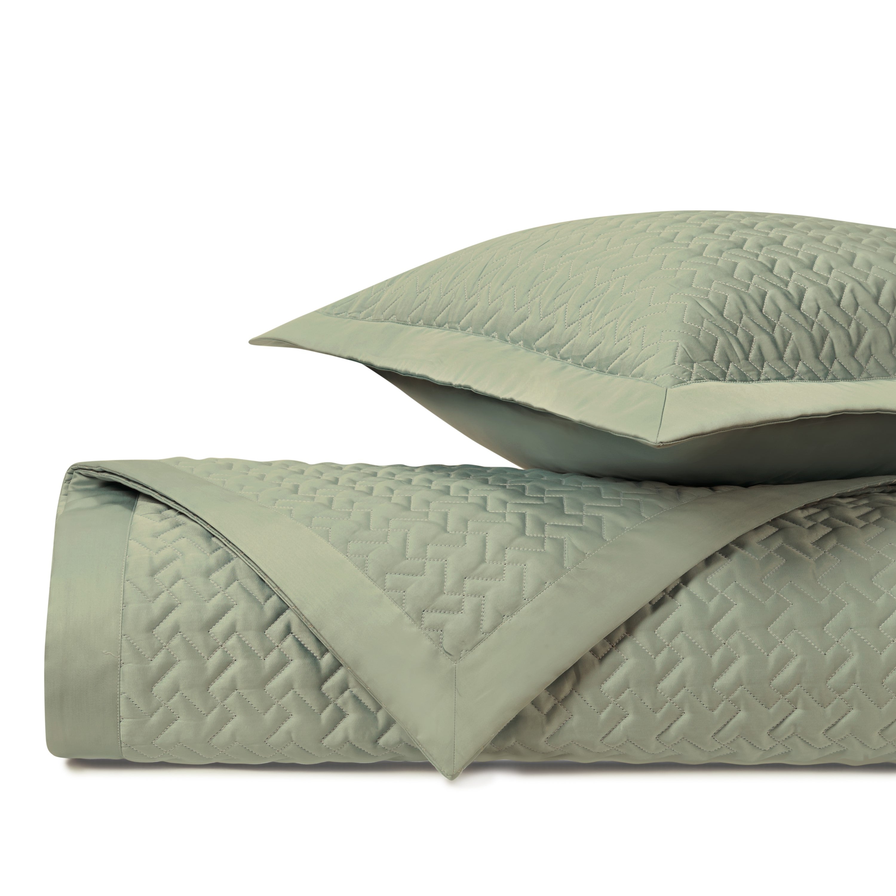 Houndstooth Quilted Coverlet (Euro) Set