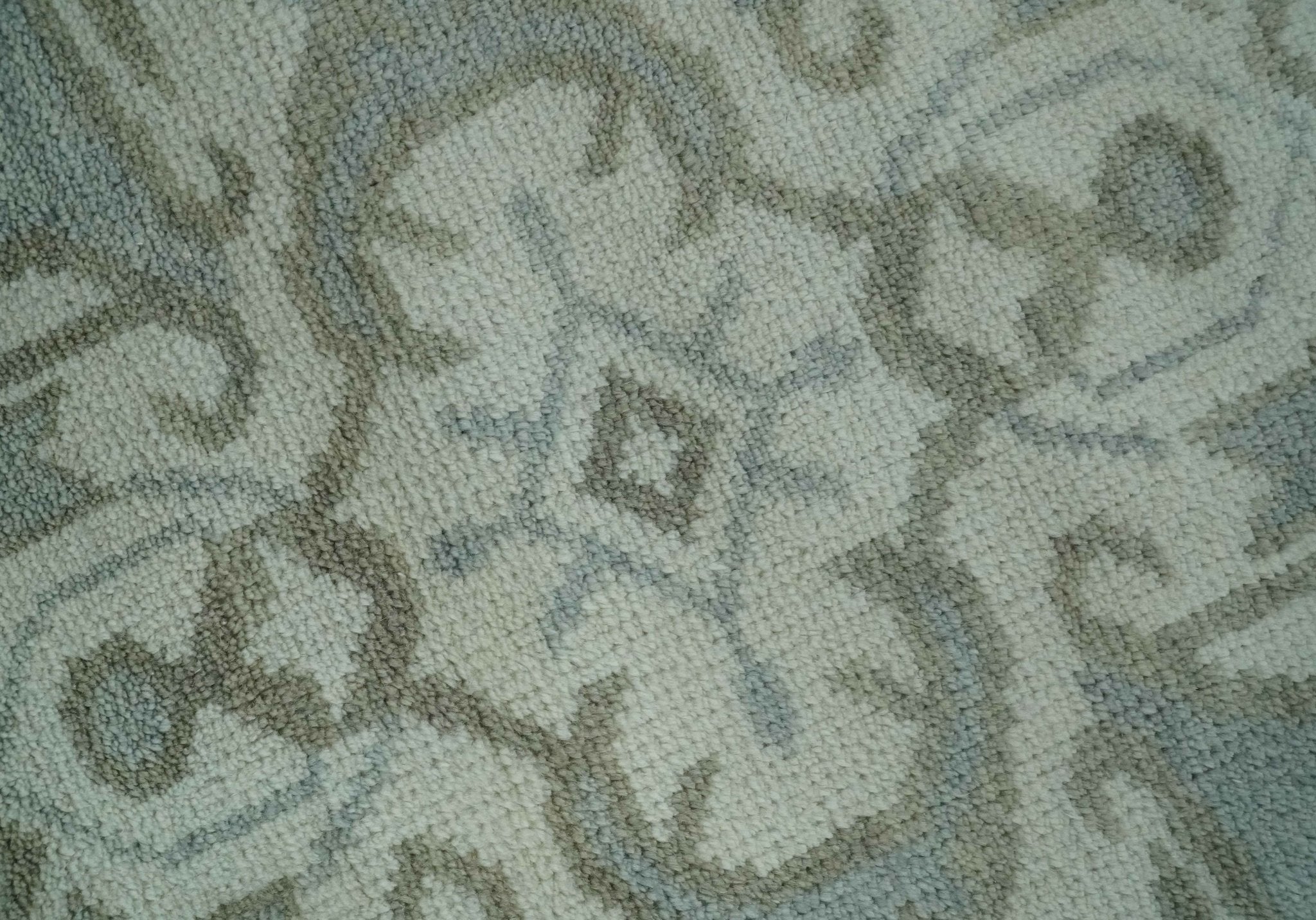 Ivory, Silver and Olive Traditional Heriz Medallion Hand Knotted Multi Size wool Area Rug