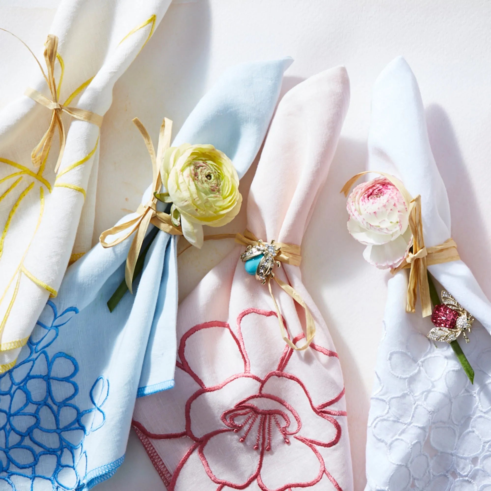 Hydrangea dinner napkins, blue, set of two