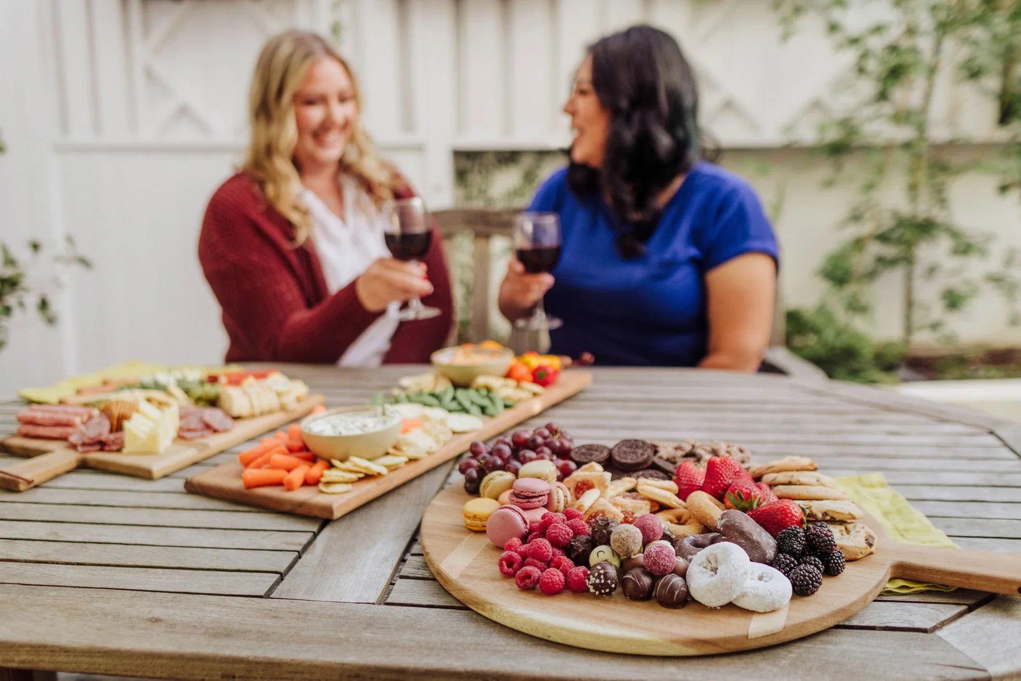 Madera Round Charcuterie Board - 22.5" x 18" - The Mayfair Hall