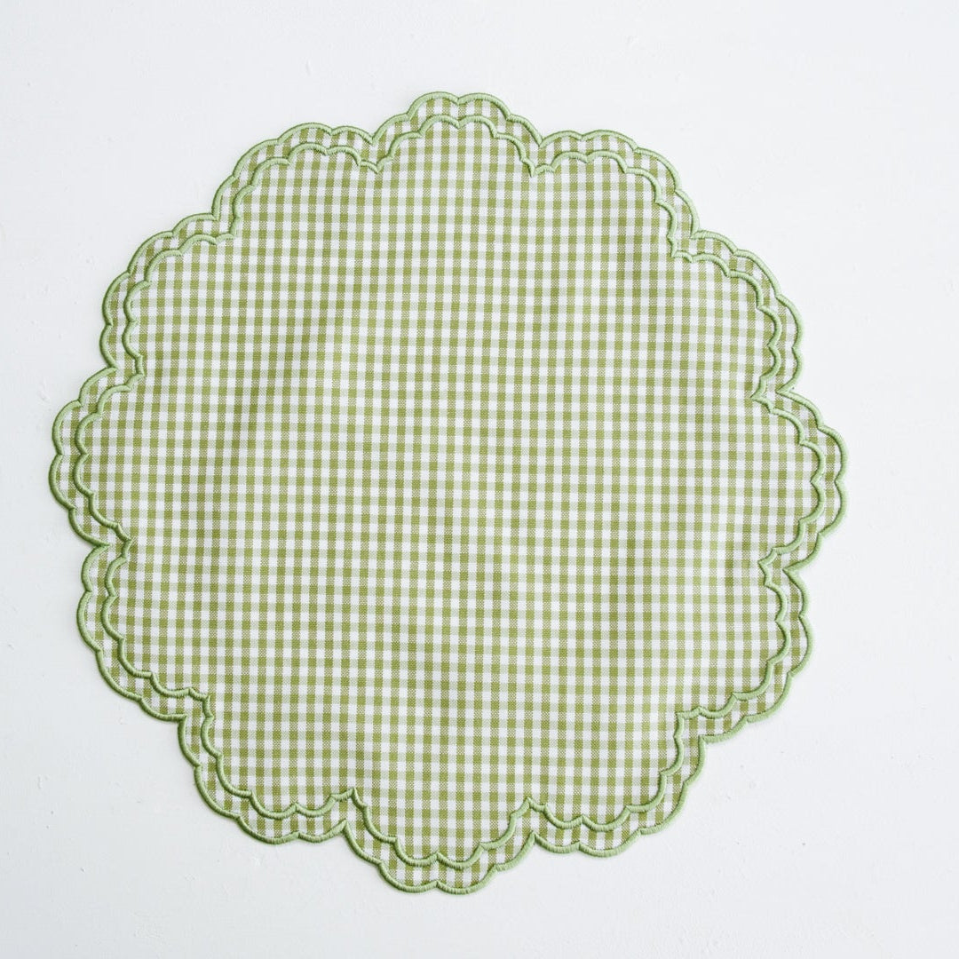 MAGNOLIA GREEN GINGHAM SCALLOPED PLACEMAT & NAPKIN SET