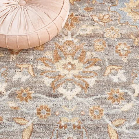 Oushak Wool Rug in Gray and Ivory