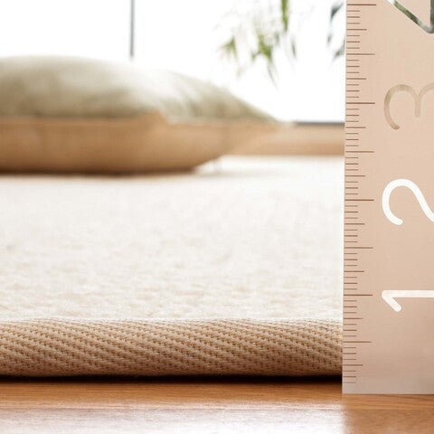 Palm Beach Wool Rug in Ivory Geometric Pattern