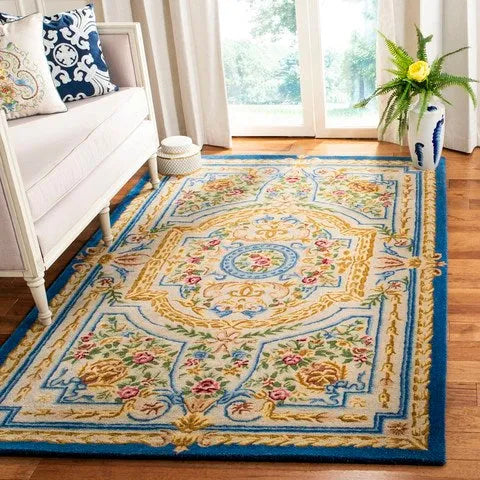 Savonnerie Wool Rug in Blue and Ivory