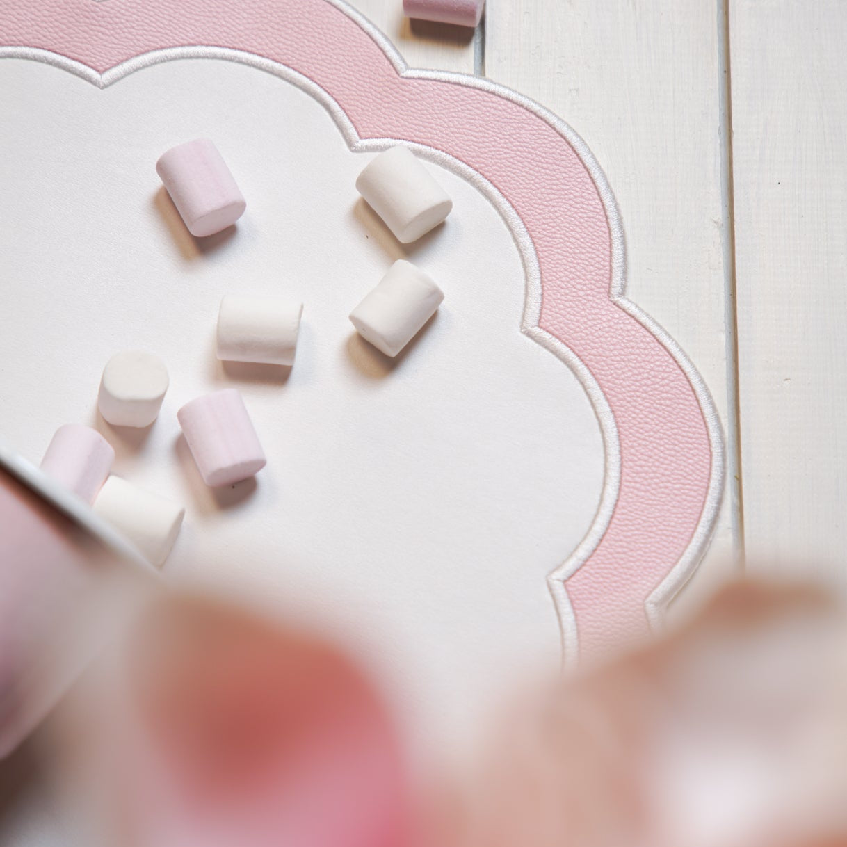 SERENITY WHITE PINK SCALLOPED FAUX LEATHER PLACEMAT