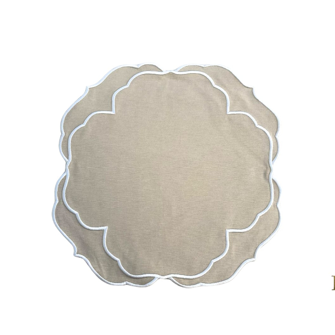 SORELLE BEIGE WHITE ROUND FABRIC PLACEMAT (Set Of 4)