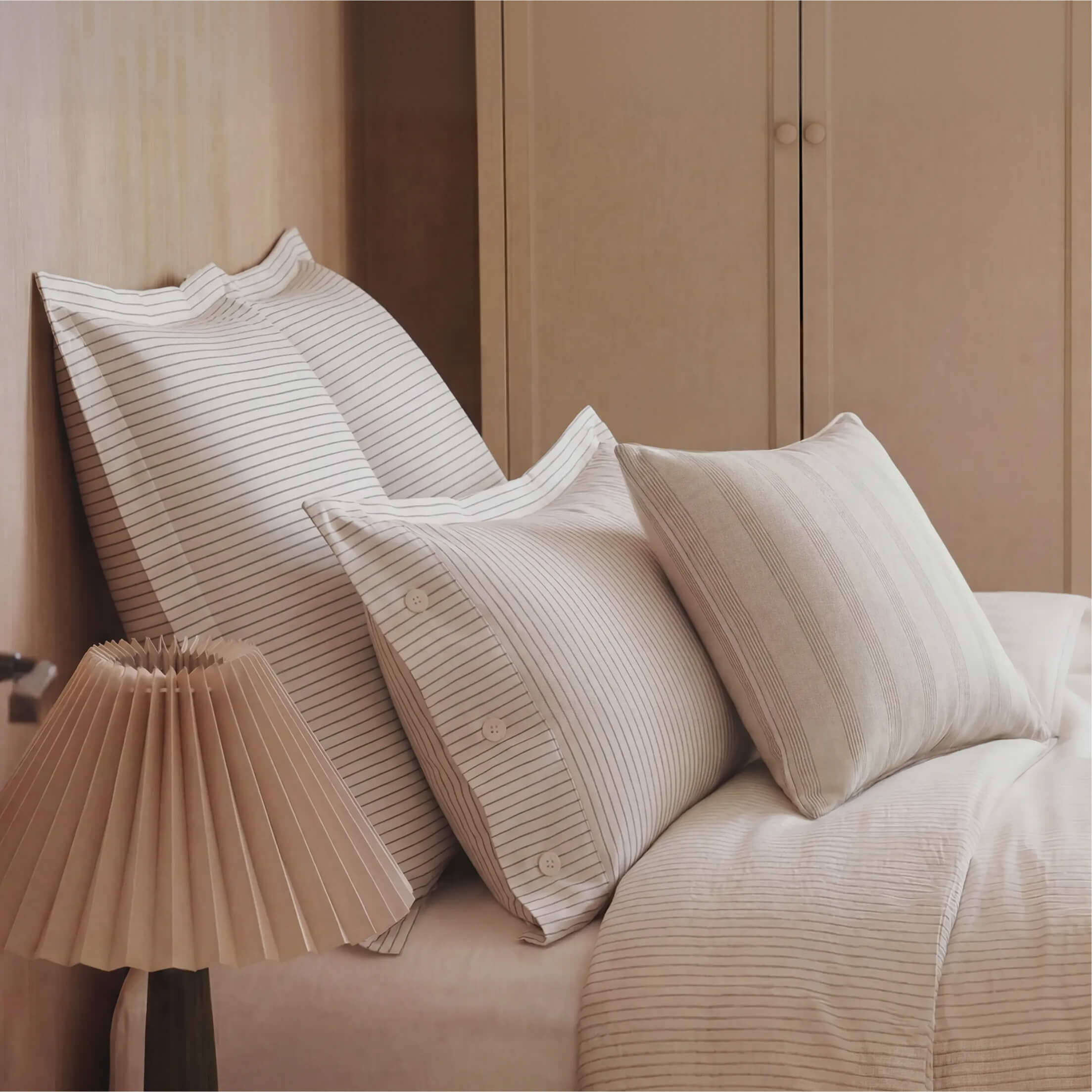 Perla Reversible Cotton Sateen Pillowcases