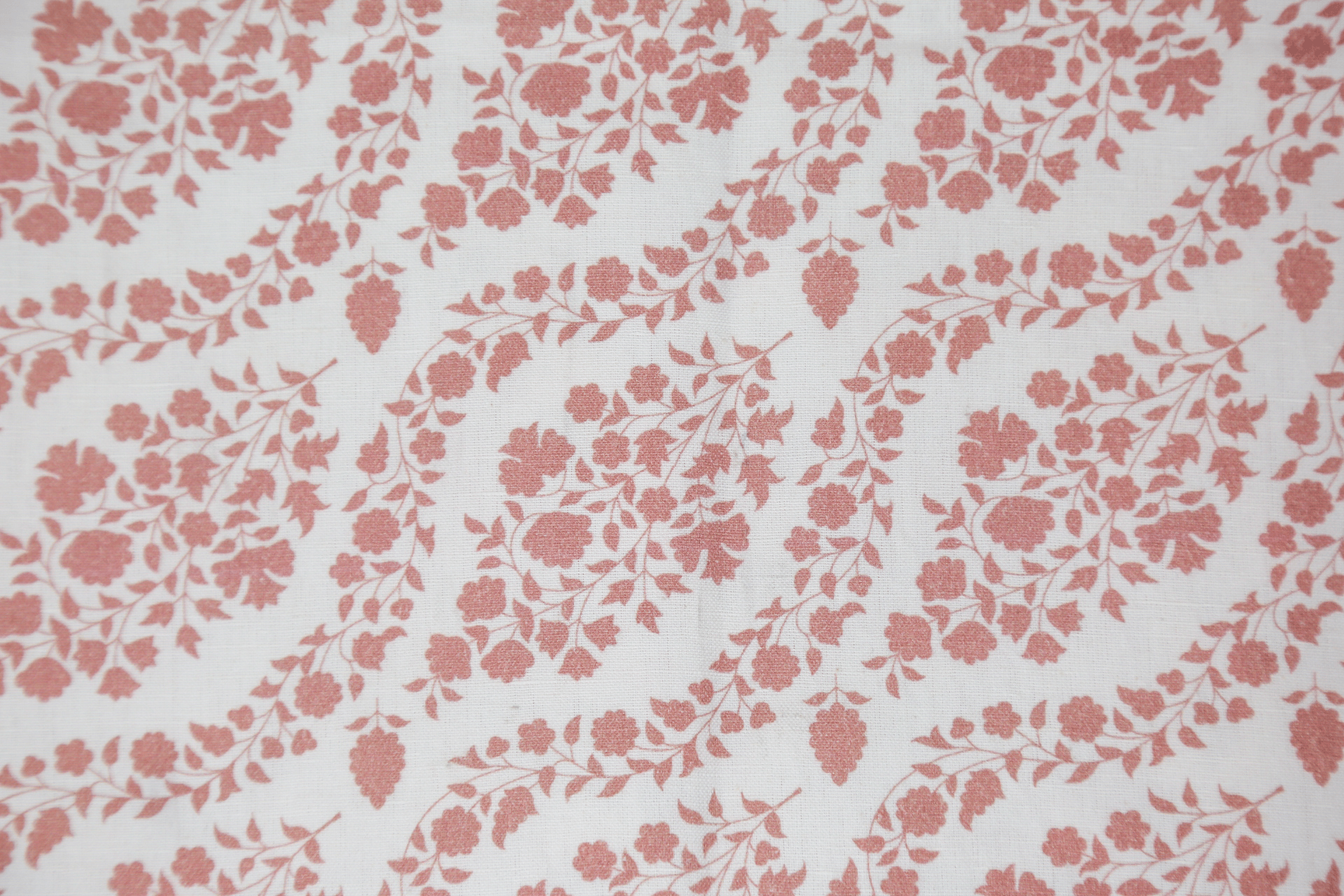 Wisteria Linen Tablecloth