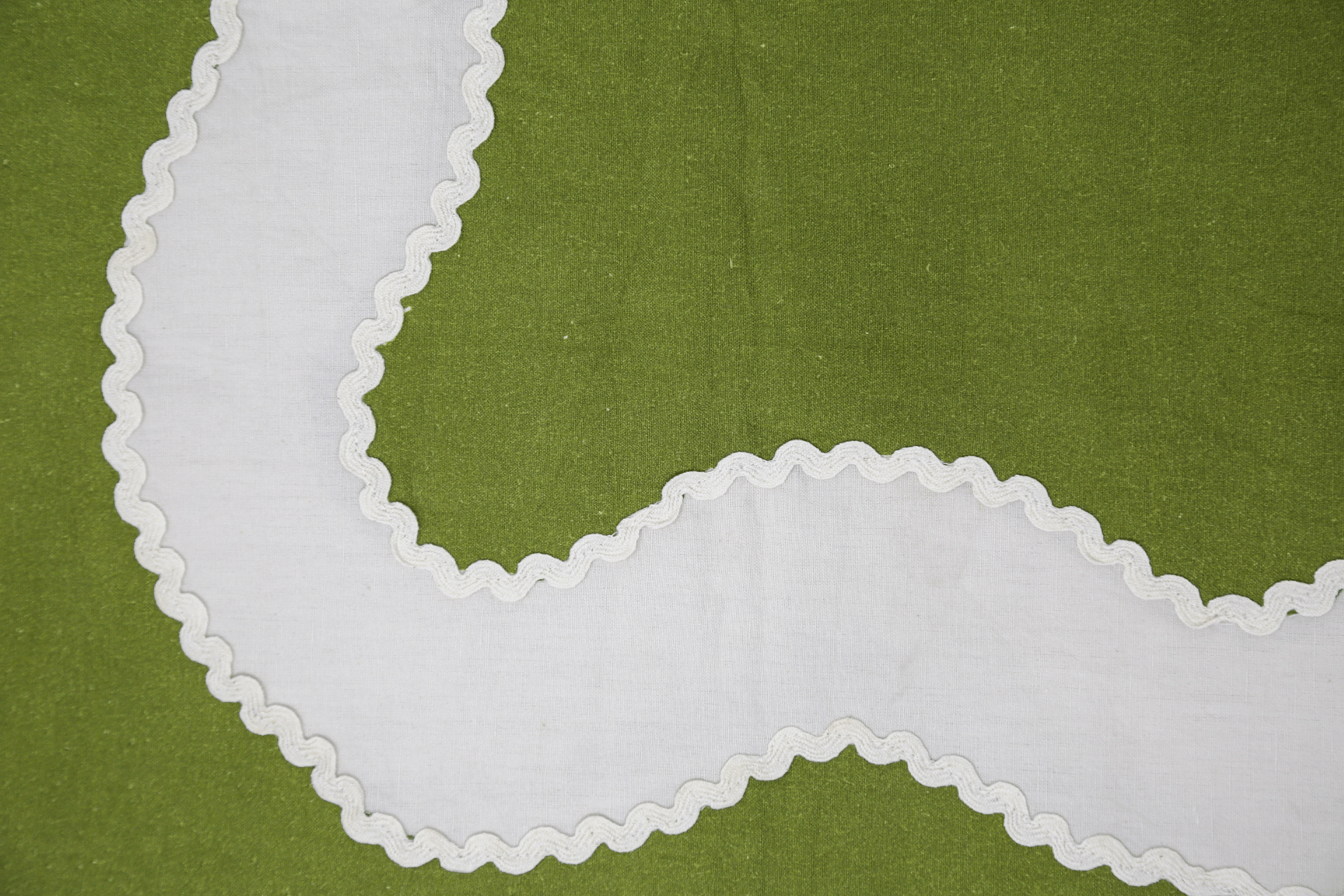Saint-Rémy Linen Tablecloth