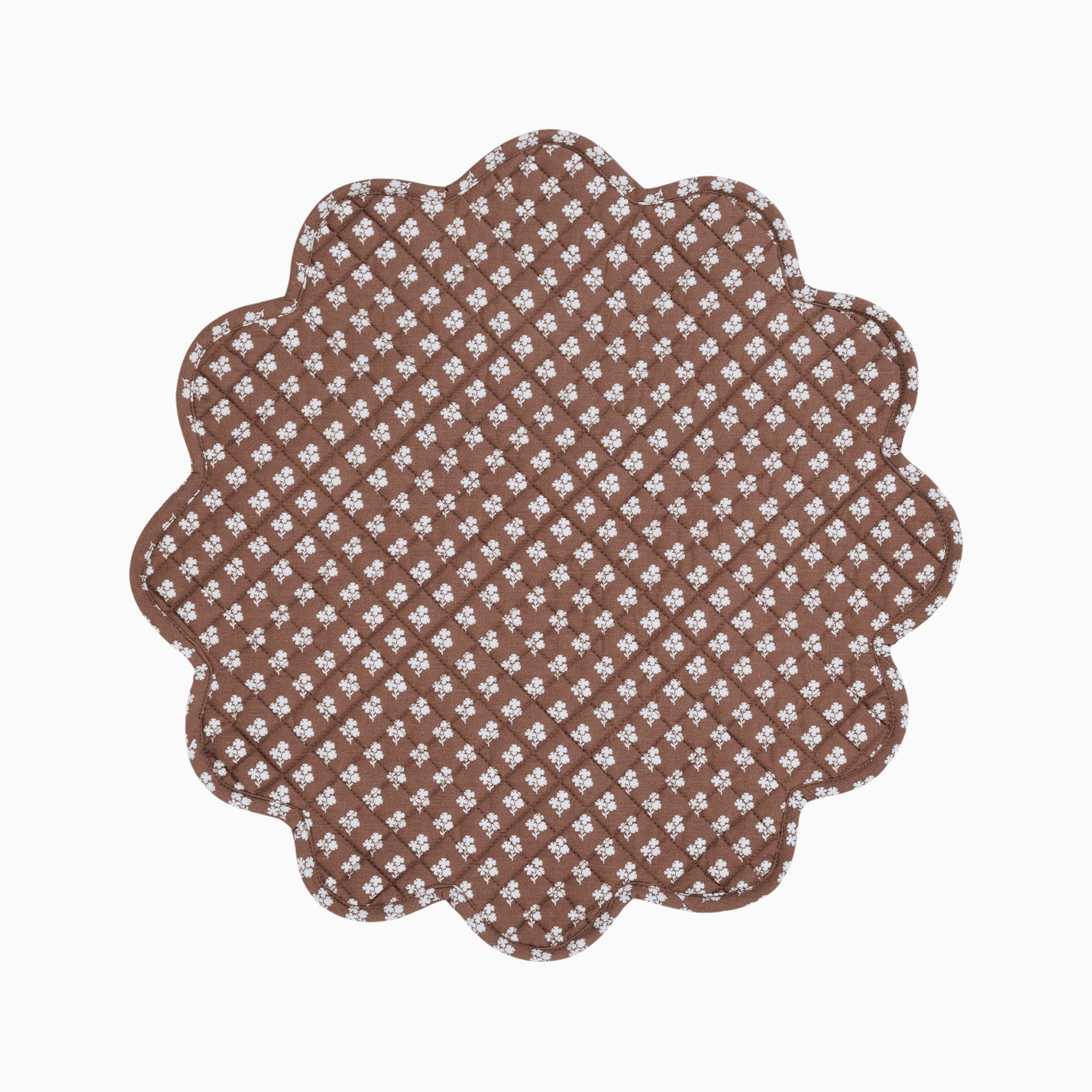 Constance Chocolate Wavy Quilted Placemat