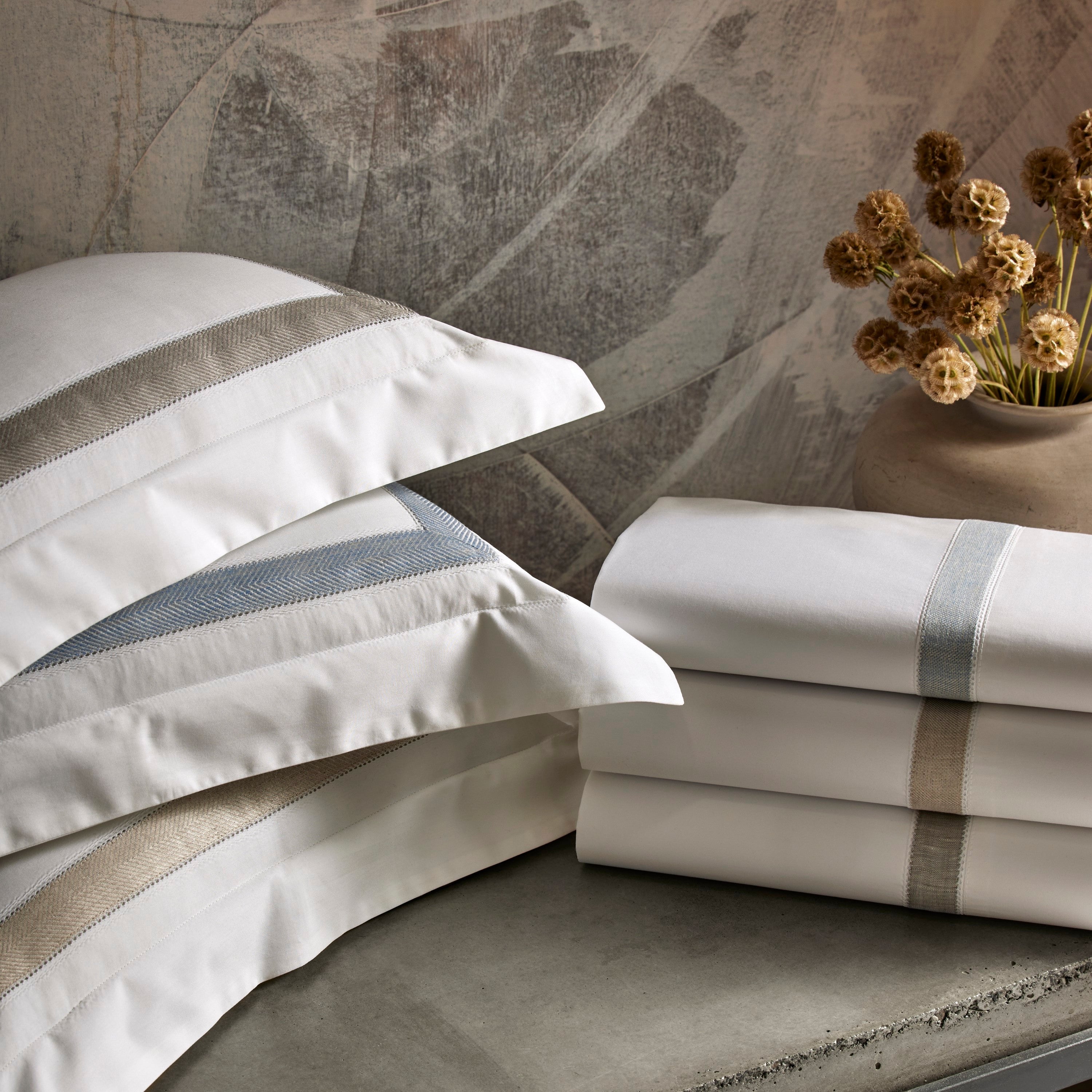 Yves Pair of Pillowcases