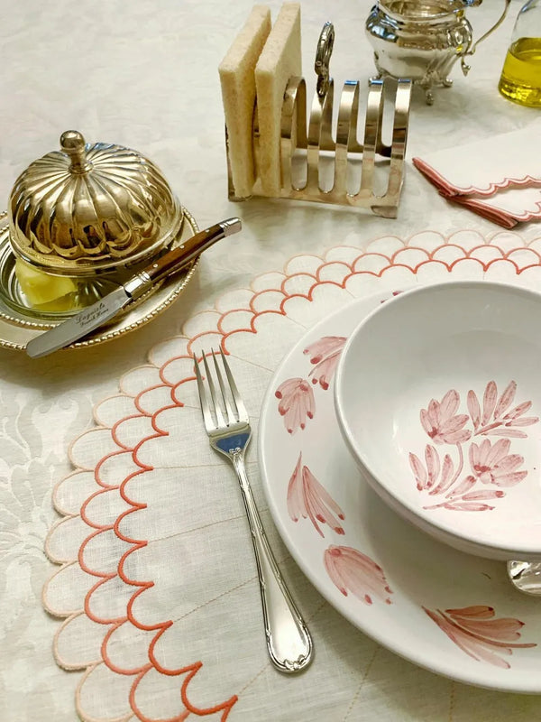 Los Encajeros Escamas Coral Placemats (Set of 4) - The Mayfair Hall