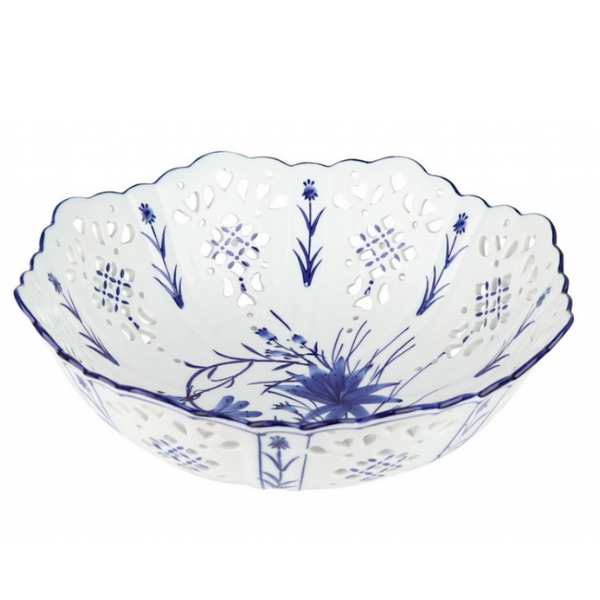 Pierced Scalloped Porcelain Bowls (2 Sizes) - The Mayfair Hall